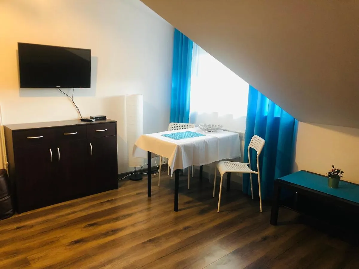 Homestay Kornlex Pokoje Goscinne Z Aneksem Kuchennym Warsaw