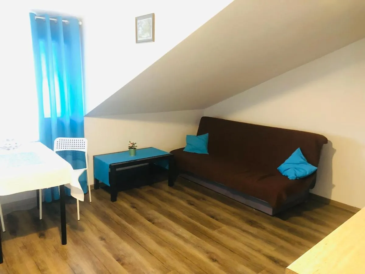 Homestay Kornlex Pokoje Goscinne Z Aneksem Kuchennym Warsaw Poland