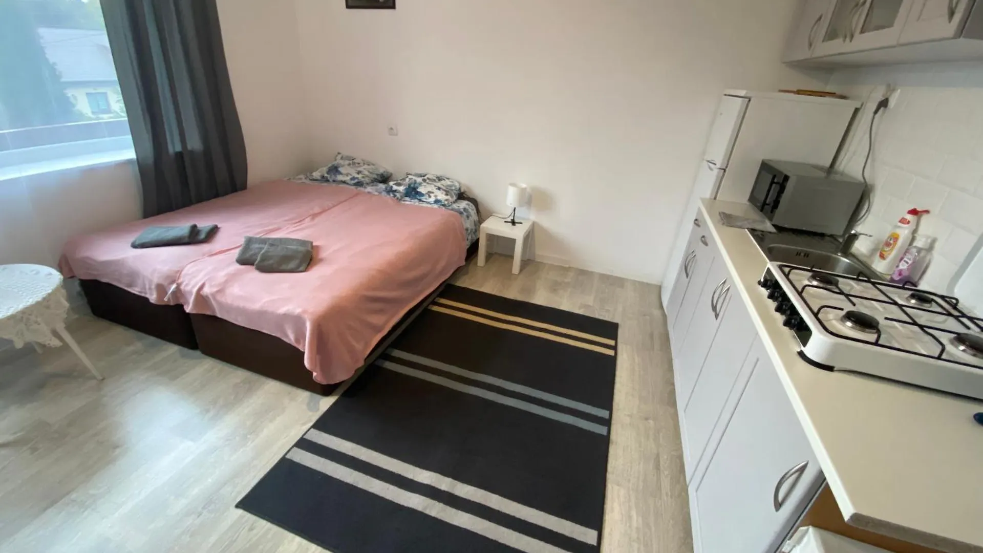 Homestay Kornlex Pokoje Goscinne Z Aneksem Kuchennym Warsaw