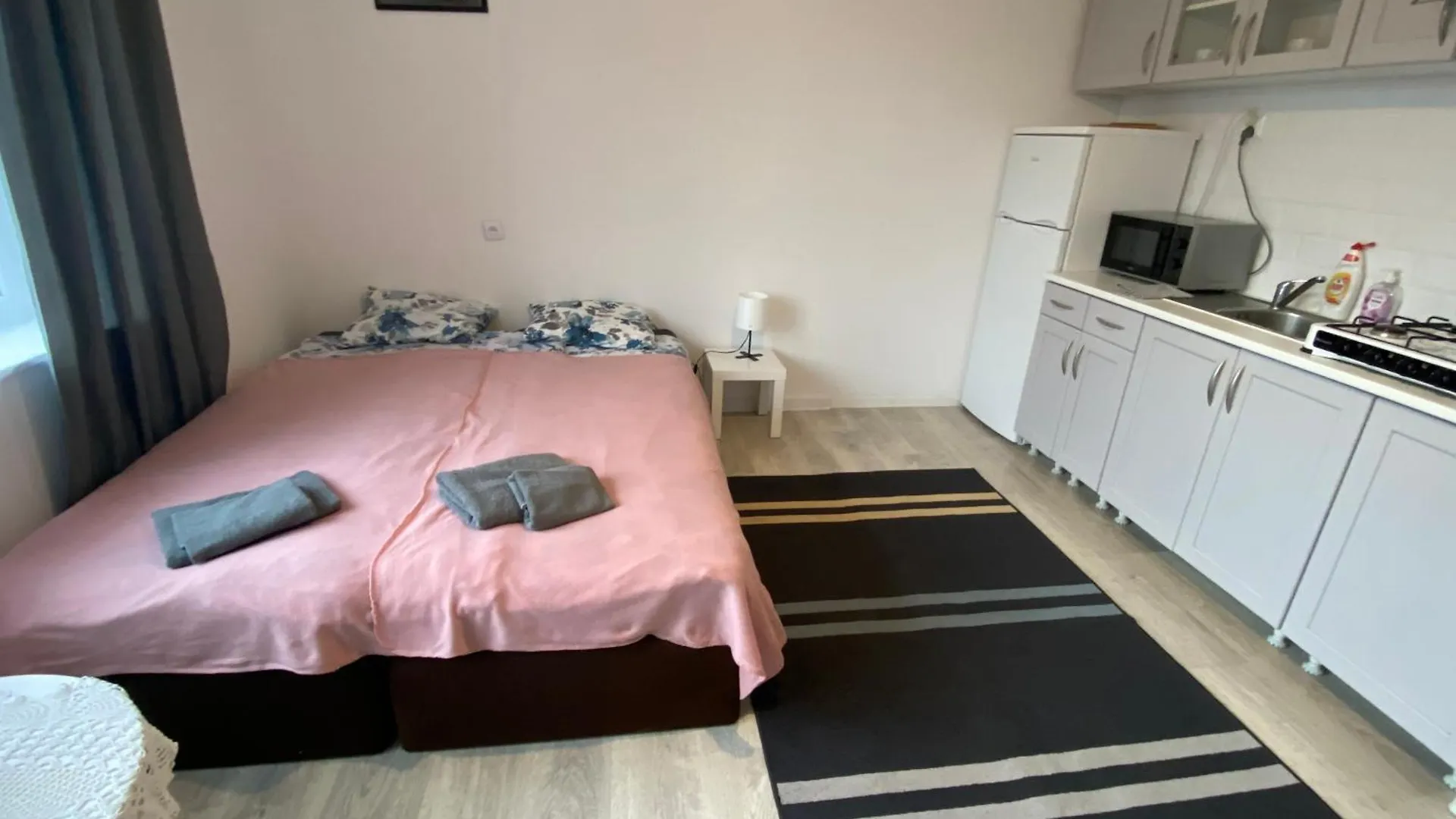 Kornlex Pokoje Goscinne Z Aneksem Kuchennym Warsaw