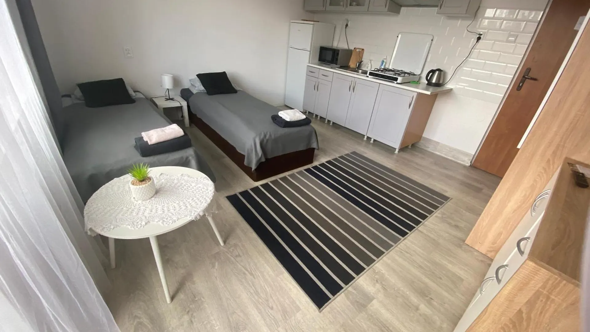 Kornlex Pokoje Goscinne Z Aneksem Kuchennym Warsaw 0*,  Poland